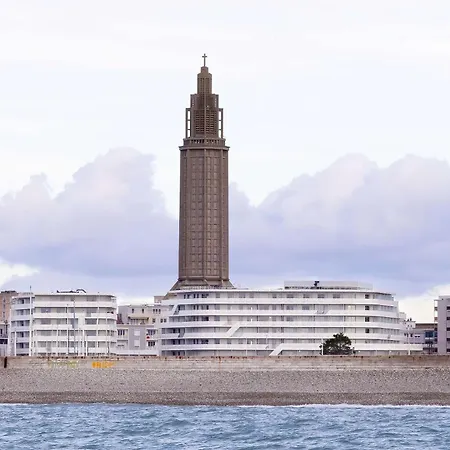 Hilton Garden Centre Szálloda