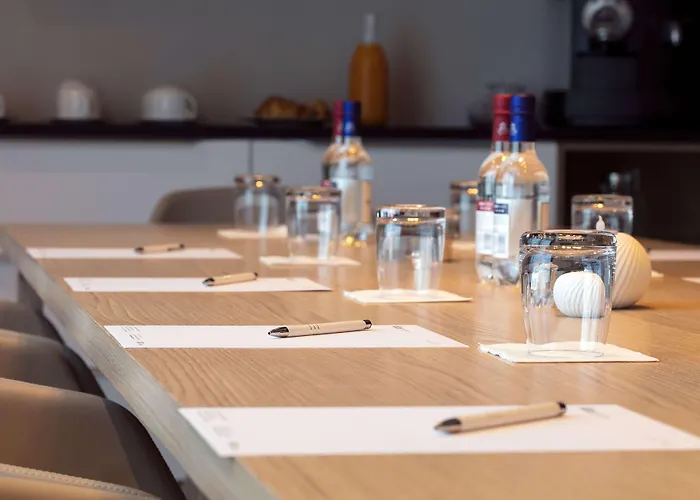 Hilton Garden Centre Otel 4*