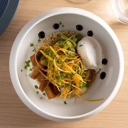 Hilton Garden Centre