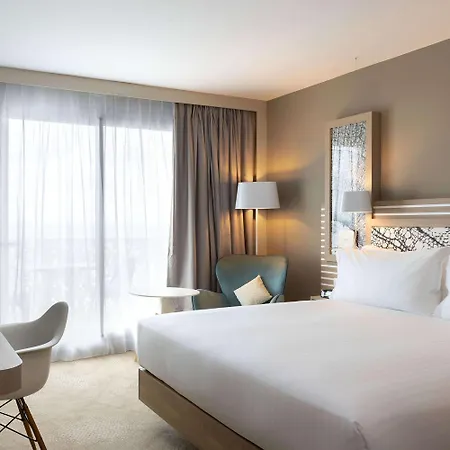 Hilton Garden Centre 4*