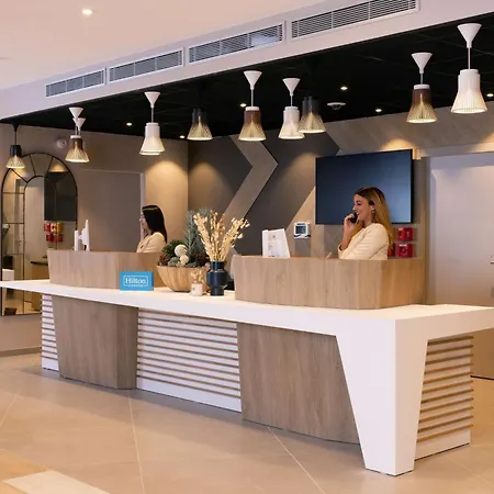 Hilton Garden Centre Hotel 4*