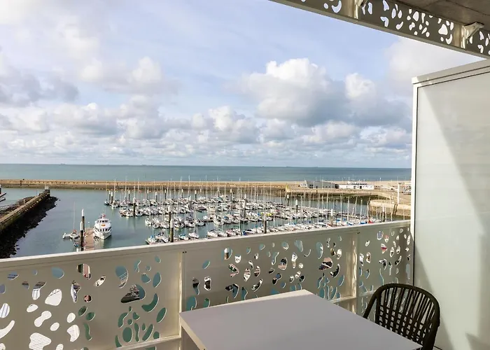 Hilton Garden Centre