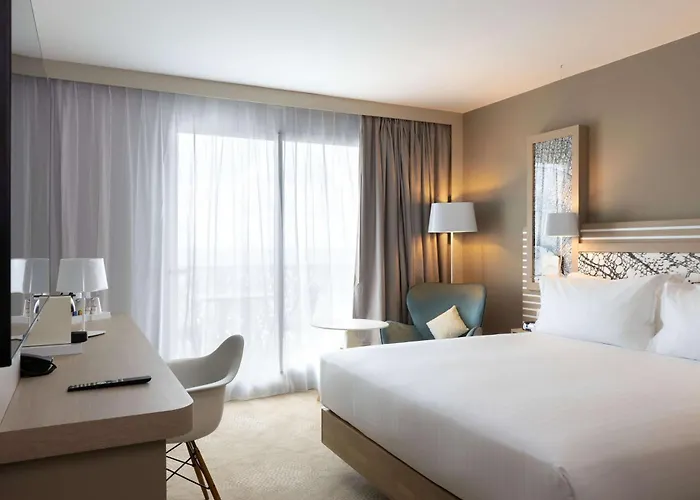 Hilton Garden Centre Otel