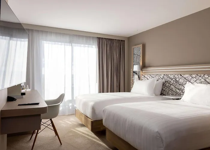 Otel Hilton Garden Centre 4*