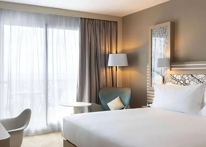 Hilton Garden Centre 4*