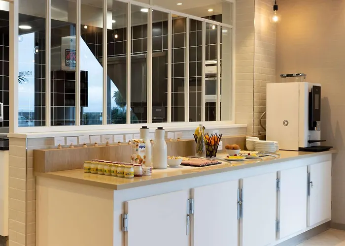 Hilton Garden Centre 4*